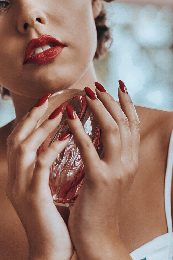 綺麗な爪は幸せを運びます